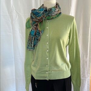 Banana Republic Light Green Silk, Poly, Cotton Cardigan w/ Embellished Butyons